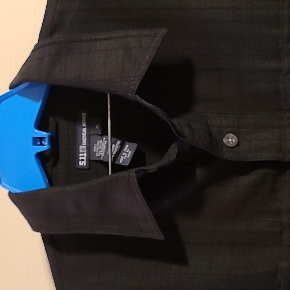 5.11 Tactical Series Collar Shirt, Size XL, Button Down, Velcrow Pockets, Black